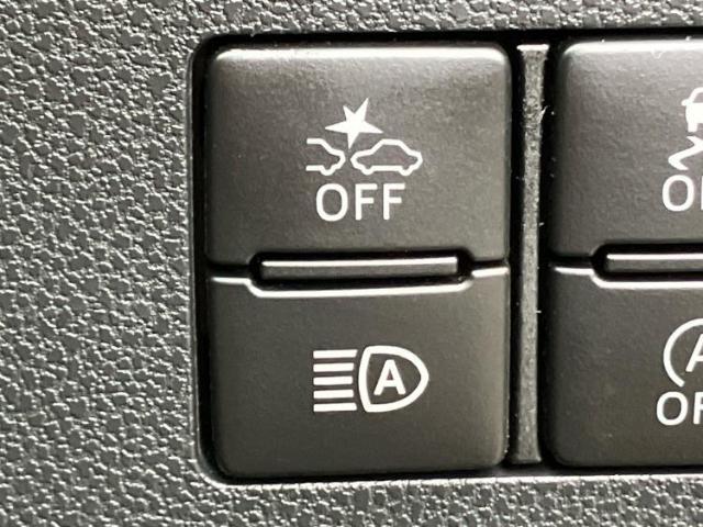 WECARSの展示場では実際に見て、触ってお車をお選びいただけます！知識の豊富な営業スタッフが様々なカーライフをご提案いたします！