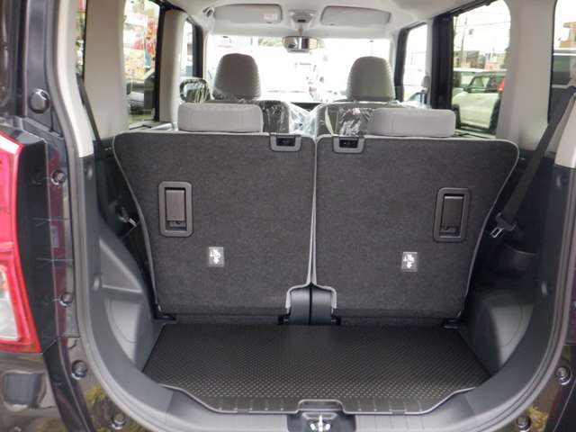 人気の登録済・届出済未使用車やおすすめ中古車を展示中！！各社メーカーの人気の軽自動車・小型車・普通車・大型車まで高須自動車にお任せ下さい！！日々新しい展示車両が続々入荷中です！！