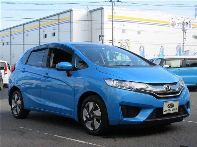 メーカーコンピューター診断機・タイヤチェンジャー等充実した設備と熟練整備士が点検・車検を行います。