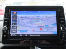 日産純正カーナビゲーション・大画面表示で地図も見やすく、初めての道もこれがあれば安心ですね。