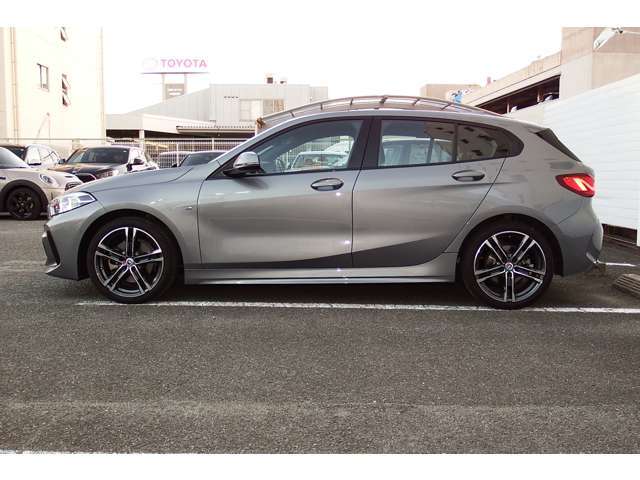 ※お車のお問い合わせはBMW正規ディーラーBMW東大阪店0078-6002-849963までご連絡下さいませ。