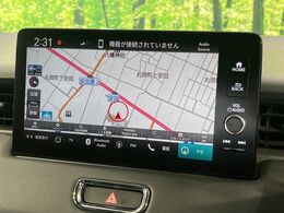 【メーカー純正ナビ】インテリアに溶け込むスタイリッシュな「専用設計」メーカーナビを装備♪視認性や操作性など基本性能にも優れ、より上質なカーライフをお楽しみいただけます。