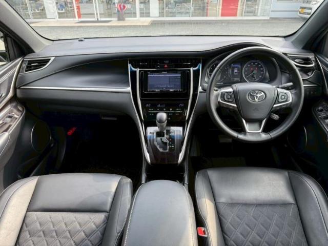 「この車の写真をもっと見たい」「状態が気になる」「この装備はついている？」どんな小さな疑問でもお気軽にお問い合わせください！