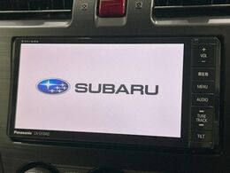 【純正ナビ】人気の純正ナビを装備しております。ナビの使いやすさはもちろん、オーディオ機能も充実！キャンプや旅行はもちろん、通勤や買い物など普段のドライブも楽しくなるはず♪