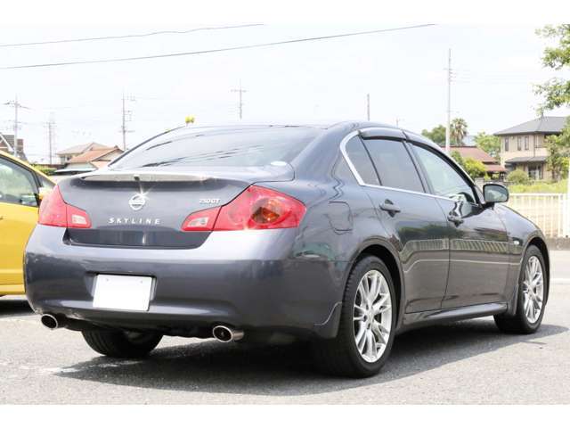 車のご購入に関するご質問やご相談がございましたら、メールでのお問い合わせは24時間可能です。また、電話でのお問い合わせも時間外でも対応可能です。いつでもお気軽にご連絡ください。心よりお待ちしております。