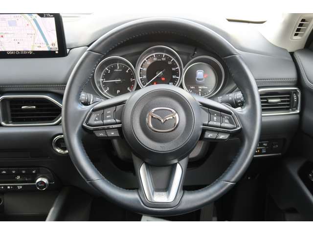 2.2Lディーゼルエンジン搭載の4WDで力強く走ります。