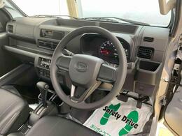 当店の掲載車両をご覧いただきまして誠にありがとうございます。気に入ったお車を探していただくために、たくさんの画像を用意いたしましたので、是非ご覧ください。