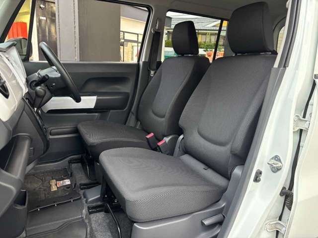 同乗者の方も、快適に過ごせる空間です◎