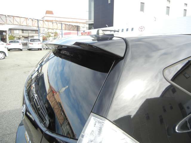 純正リアスポイラー！