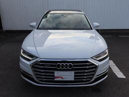 Audi正規ディーラーが高品質をお約束。高度な訓練・教育を受けたAudi専任メカニックが、100項目にもおよぶ精密な点検を実施いたします。すべてをクリアしたAudi車だけが、あなたのお手元に届けられるのです。