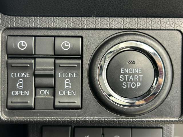 【運転席操作部】快適なドライブを楽しむための機能が装備されています！運転席から触れるので、使いやすいです！除菌プランいれていただくと、さらに清潔で安心していただけます！