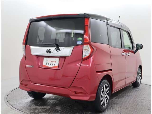 当社販売のTOYOTA認定中古車のU-Carには、トヨタ自動車認定の検査員が一台一台の車を厳正に検査しその状態を点数と図解で表示した検査証明書を全車種にお付けしております！安心の中古車選びは当社で！