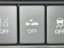 【スズキ　セーフティサポート】走行中に前方の車両等を認識し、衝突しそうな時は警報とブレーキで衝突回避と被害軽減をアシスト。より安全にドライブをお楽しみいただけます。