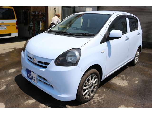 正面斜め画像　当社在庫は全車総額込表示・整備費用込・税金込となっております！車両本体価格・車検整備費用・リサイクル料・諸費用・税金全て込みとなります！オプション品は別途となりますのでご相談下さい！
