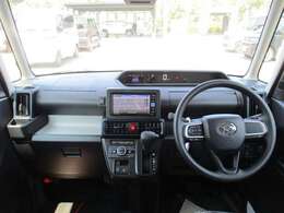 インパネ全体です！内装のボタンの位置などをご確認ください♪