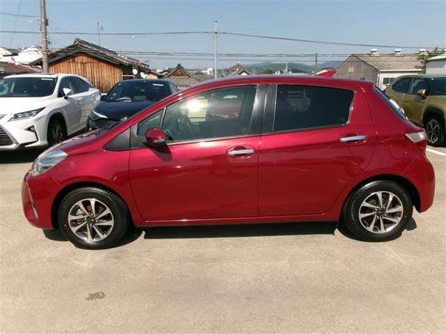 トヨタ認定中古車になります。まるごとクリーニングで見えない部分もまるごと洗浄しております。