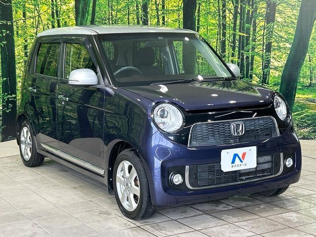 大好評のボディコーティング「弾スプラッシュコート」もご納車までに施工可能。通常のガラスコートと異なる、耐久年数6年の無機質ガラスコーティングが、ボディをキレイな状態に保ってくれます。