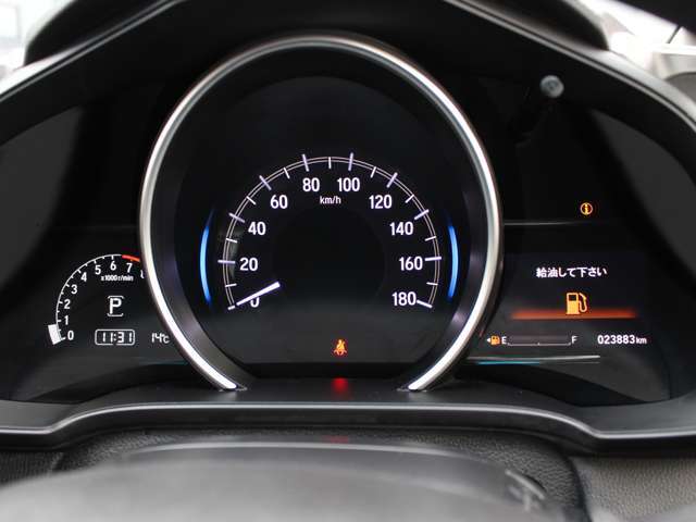 カーセブン江別文京台店は全国に向けてインターネットでの販売にも力を入れております。提携の陸送会社にて全国ご納車が可能でございます！