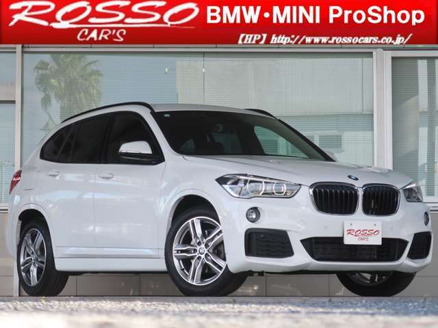 こちらの車両は、ひとりのオーナー様に大切に扱われた首都圏ワンオーナーの車両で、走行距離は5000キロ半ば。新車からの点検記録簿も残った車両。