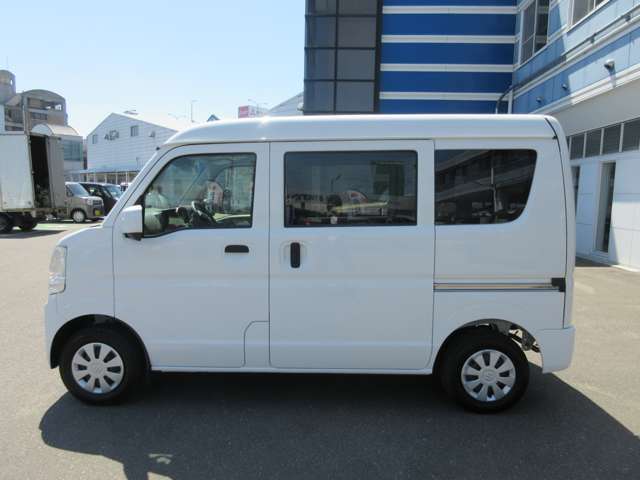 両側スライドなので荷物の積み下ろしが楽チンですね！