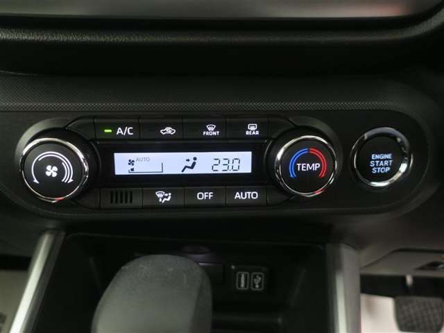 オート空調を行ってくれますので車内はとっても快適！だからドライブも更に楽しい！