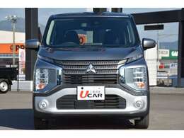 外装はチタニウムグレーメタリックのお色味です。