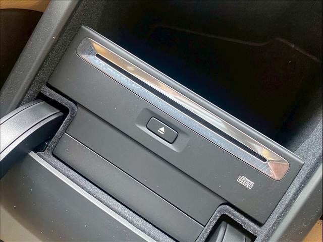 CD/DVDプレイヤー装備♪
