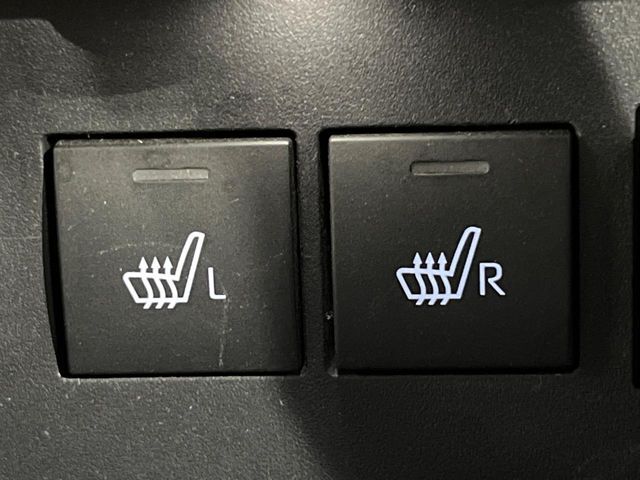 【シートヒーター】寒い日に重宝するシートヒーター！エアコンより早く温まってくれるので寒がりの人も安心ですね♪エアコンの温風は乾燥するから苦手、という方にもをおすすめです。