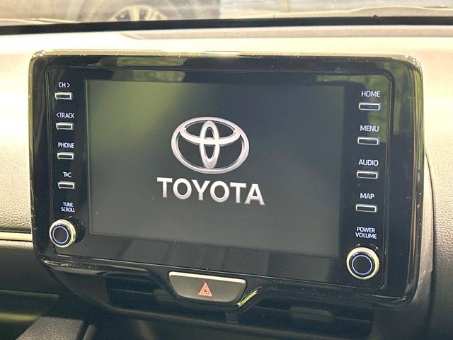 【8インチ　ディスプレイオーディオ】大画面のディスプレイはAppleCarPlayやAndroidAutoが利用可能。大きな画面でスマホナビアプリ等が利用いただけます♪