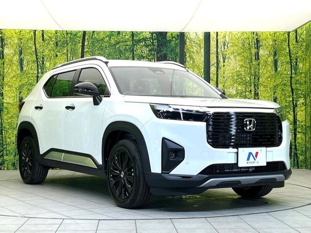 大好評のボディコーティング「弾スプラッシュコート」もご納車までに施工可能。通常のガラスコートと異なる、耐久年数6年の無機質ガラスコーティングが、ボディをキレイな状態に保ってくれます。