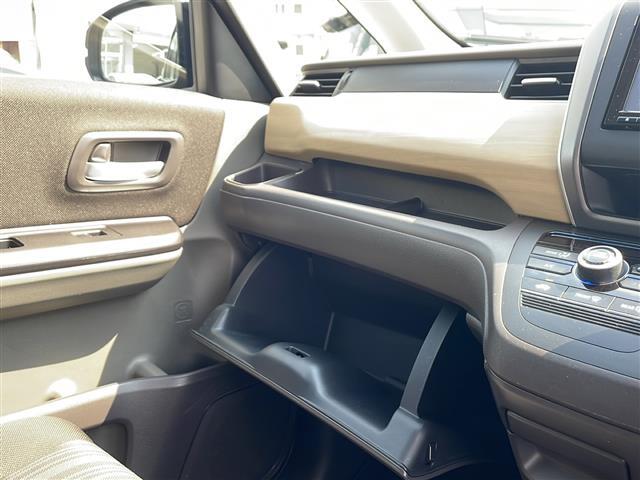 店舗にて現車の確認もいただけますので、お電話で在庫のご確認の上是非ご来店くださいませ！！！