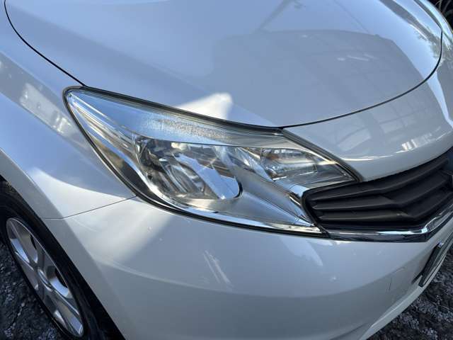 ヘッドライトも綺麗です。