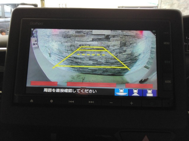 リアカメラがついているので、駐車や後進の際にとても便利です♪