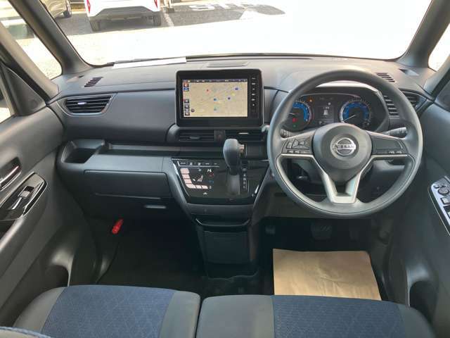 全国2000店以上の日産整備工場で使える1年間のワイド保証付き.。走行距離無制限で駆動系、電装系のパーツが適応される充実の保証です。有料の延長保証で2年間延長可能です。手厚い保証でサポートいたします！