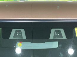 【スズキ　セーフティサポート】走行中に前方の車両等を認識し、衝突しそうな時は警報とブレーキで衝突回避と被害軽減をアシスト。より安全にドライブをお楽しみいただけます。