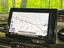 【9インチナビゲーション】目的地までしっかり案内してくれる使いやすいナビ。Bluetooth接続すればお持ちのスマホやMP3プレイヤーの音楽を再生可能！毎日の運転がさらに楽しくなります！！