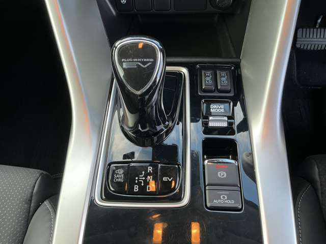 シートヒーター付いてます。