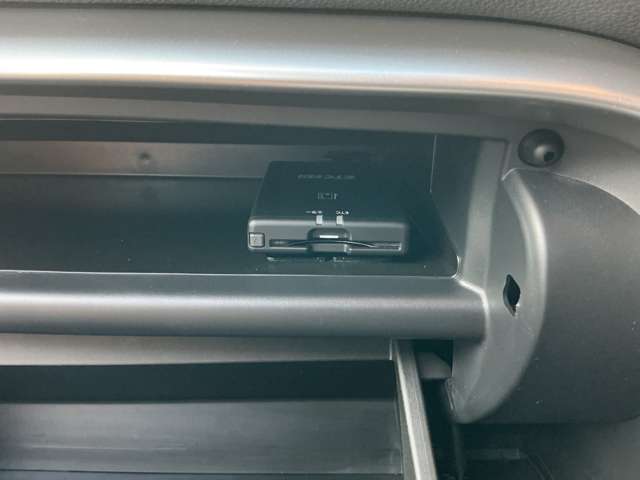 運転に便利なETC付き！スムーズに高速を通れちゃいます