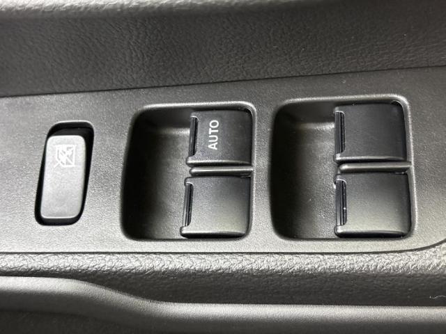 こちらのお車はいかがでしょうか？少しでも気になっていただけましたら是非お問い合わせください！さらにお車の詳細をお送りいたします！