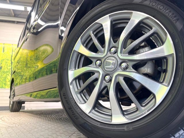 【純正14インチアルミホイール】外観にマッチした純正アルミホイールを装着しております。各種社外アルミホイールや、スタッドレスタイヤも取扱いしております。是非ご相談ください♪