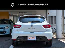 安心の自社工場も完備。購入後の車検や整備などなんでもご相談ください。