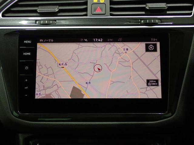 ディスカバーPRO大画面9.2インチタッチパネルの高性能ナビには、フルセグTV、CD、DVD、SDカード、Bluetooth、Volkswagen Car-Netの機能を搭載しています。