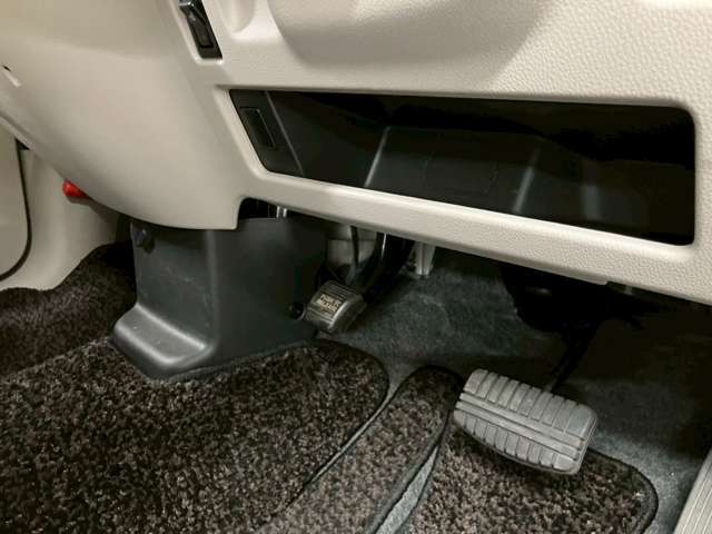 ガラス＆タイヤ保証！突然おきる身近なトラブルに備えた保証【タイヤ保証・ガラス保証】です。【無料通話0078-6003-346608】