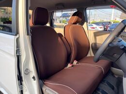 運転席シート廻りは使用感も少なく、良好な状態となっています。丁寧に使われていたことがよくわかりますね。