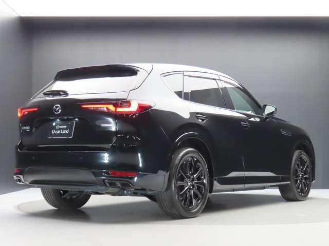 弊社で新車販売し買取りした、ワンオーナー車のCX-60が入荷しました。本革シート・BOSEサウンド・サンルーフを備えたプレミアムスポーツです。少し距離は進んでいますが、内外装共に良好な状態でお奨めです！