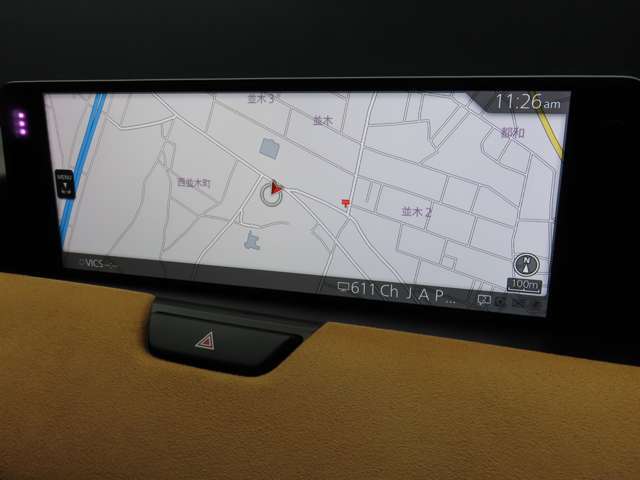 ナビSDを装着済みですので、ご納車後は直ぐにご使用いただけます。CDやDVDは装備していませんが、フルセグ付きでTVの視聴も可能です。