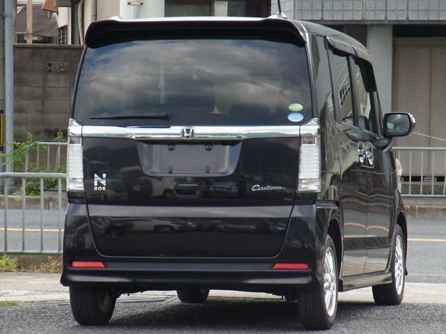 電車でお越しの場合、最寄の駅は市営地下鉄東西線の小野駅です。　JR東海道線の山科駅（京都駅より1駅東）から市営地下鉄に乗り換えて頂くのがスムーズです。