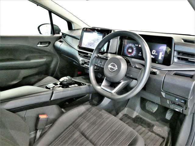 広々とした見晴らし角度を確保☆信号や標識の視認性が向上し、安全運転に貢献☆