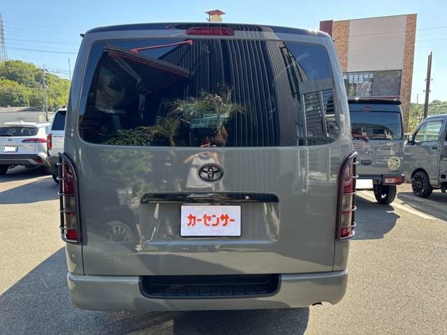 お車の納車前整備・・・オイル関係、バッテリー、エンジンルーム前内部、ベルト類、パワーウインドウなど電装系、キーレス、最終チェックをし、異常がある場合は交換致します。