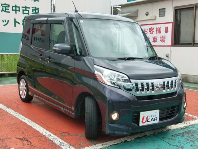 当社整備工場にて保証継承整備を実施してご納車いたします。整備費用、部品代は車両価格に含みますので追加費用はかかりません。